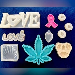 Freshies plus one love sign where the O that can be used as a freshie 🌻